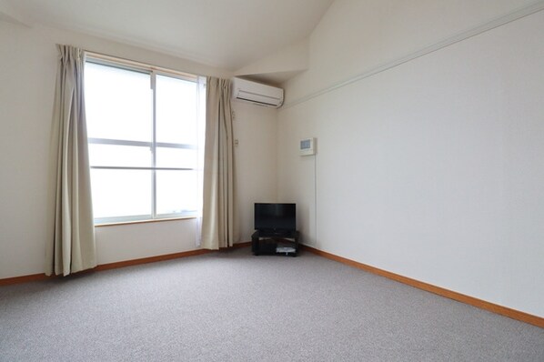 レオパレス鶴間アイリスIIの物件内観写真